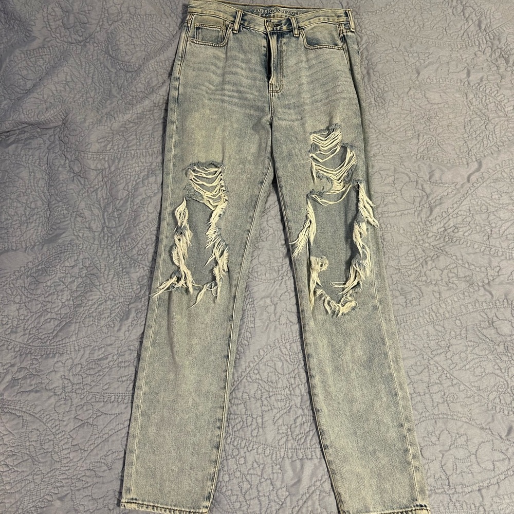 Women’s American Eagle Mom Jeans